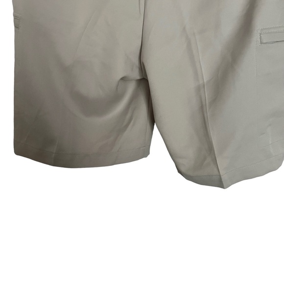 IZod Golf Beige Khaki Extreme Function Shorts W32 - Picture 6 of 11